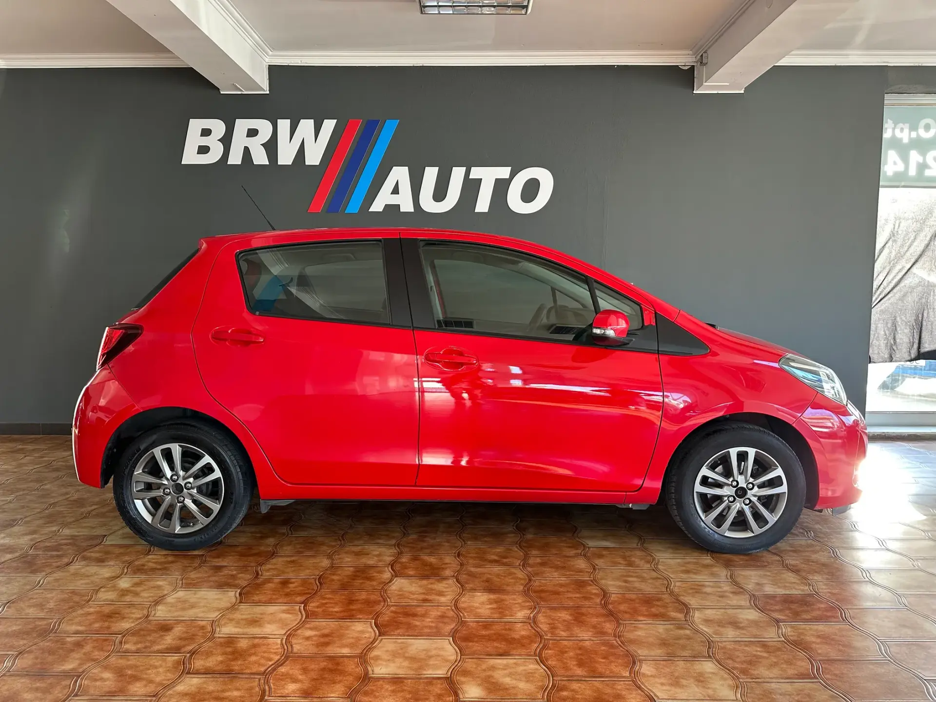 Toyota Yaris 1.0 VVT-i Comfort 6