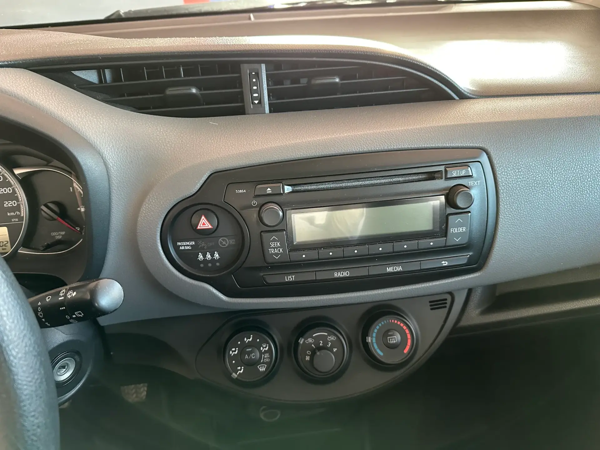 Toyota Yaris 1.0 VVT-i Comfort 12