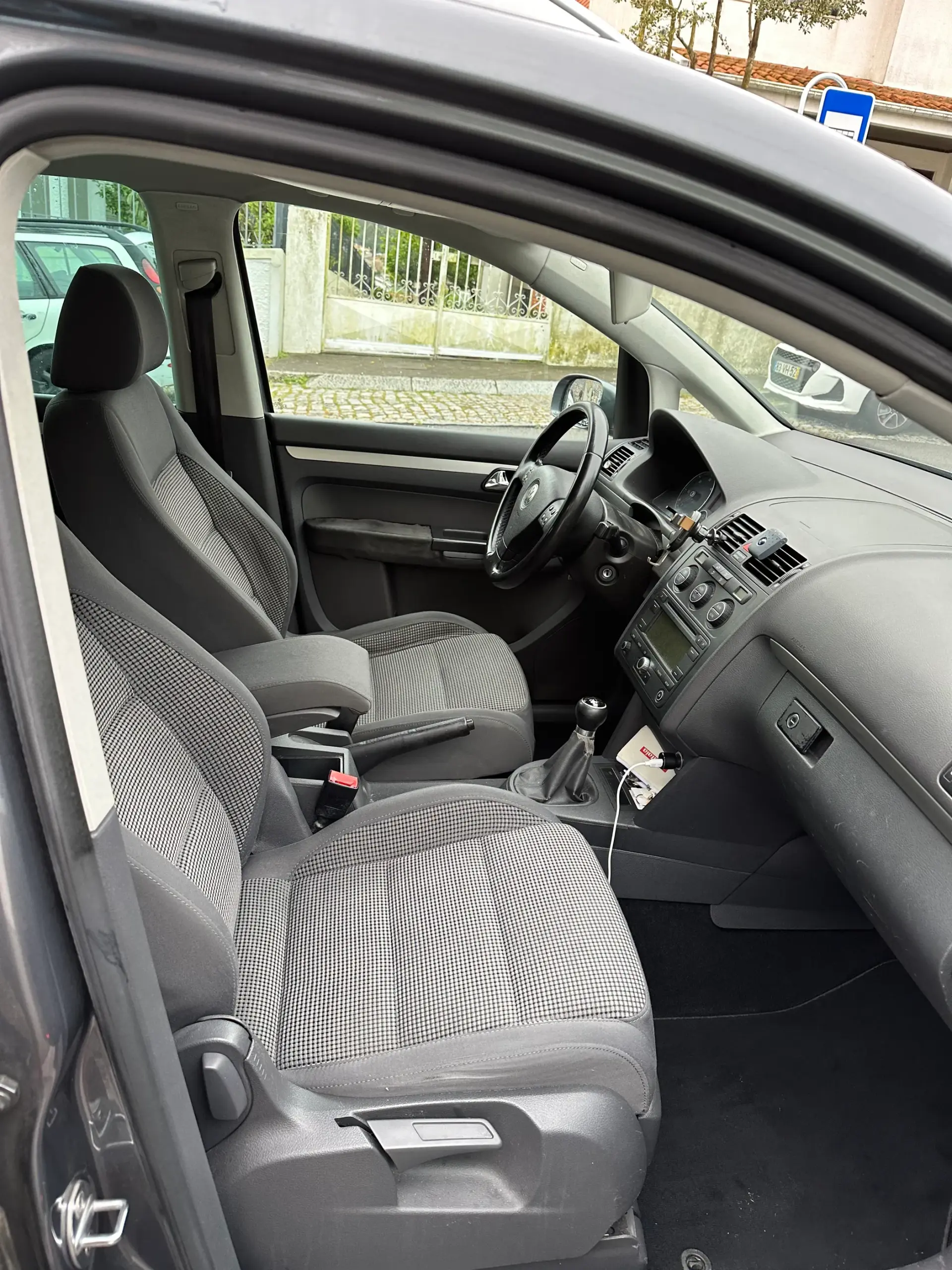 Volkswagen Touran 2.0 TDi Highline 7L 5