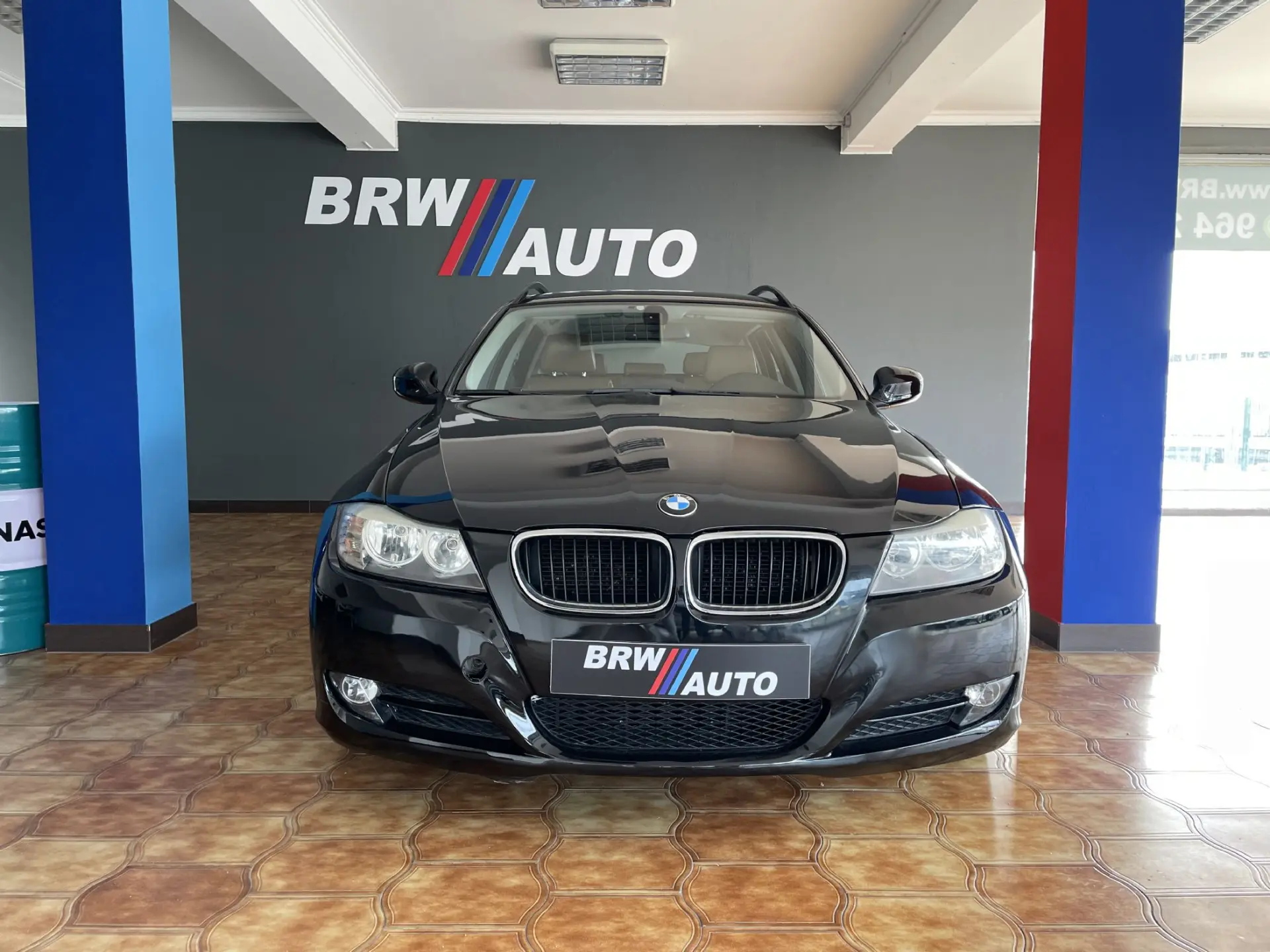 BMW 318 d Touring Navigation 8