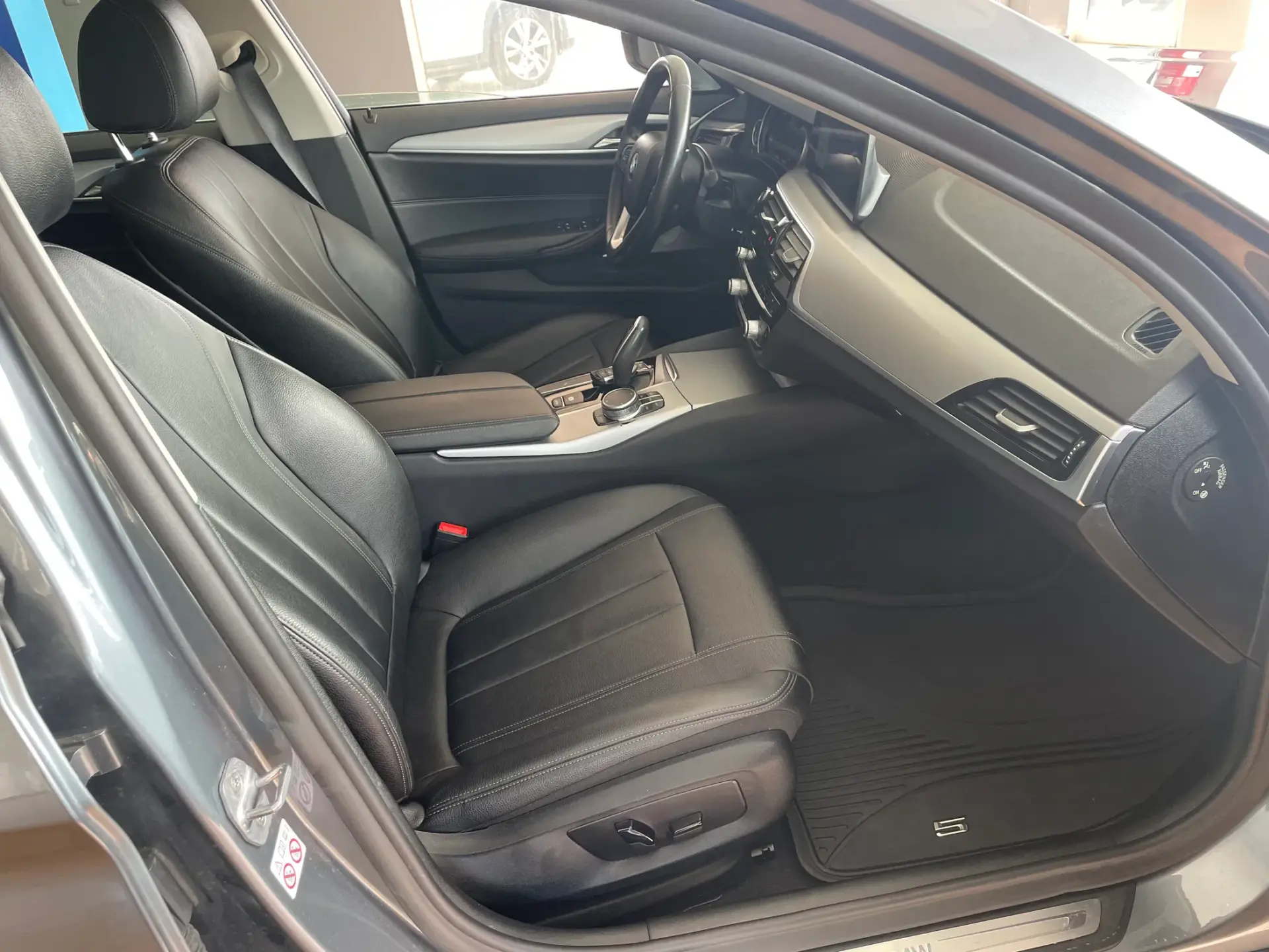 BMW 530 d Line Sport Auto 37