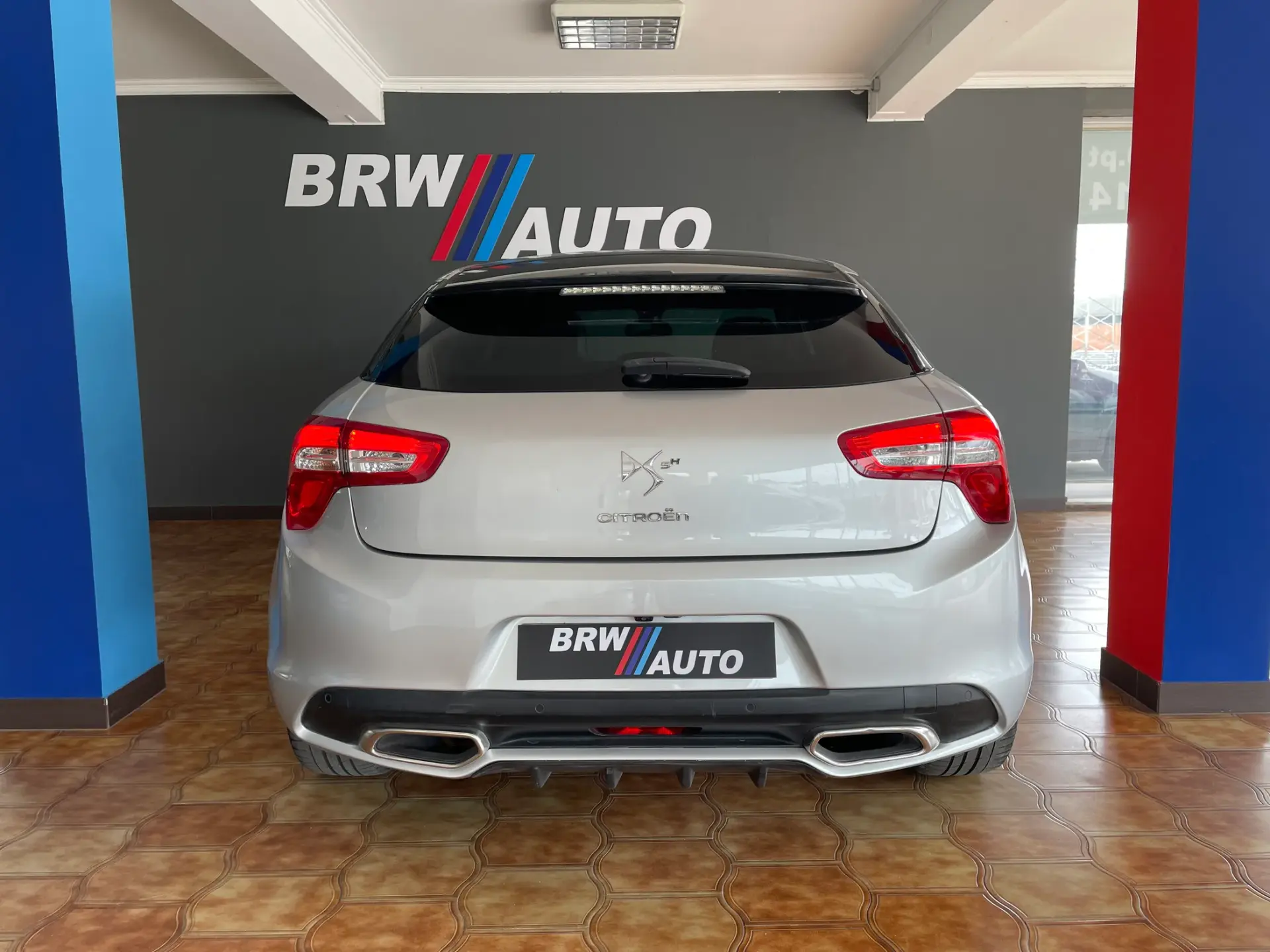 DS DS5 2.0 Hybrid4 Sport Chic 4