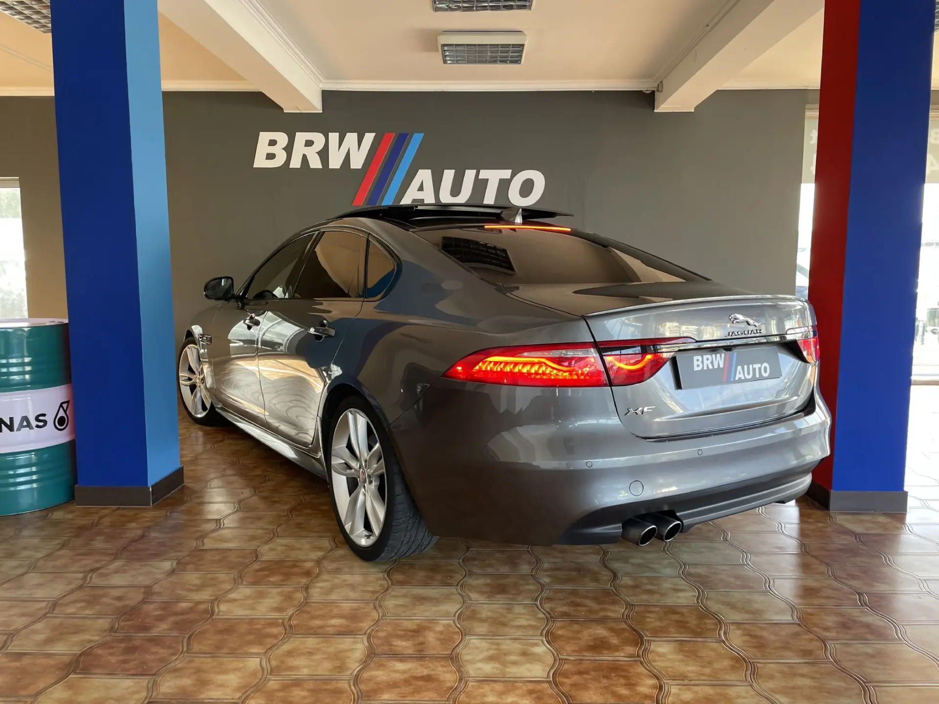 Jaguar XF 2.0 D R-Sport Aut. 3