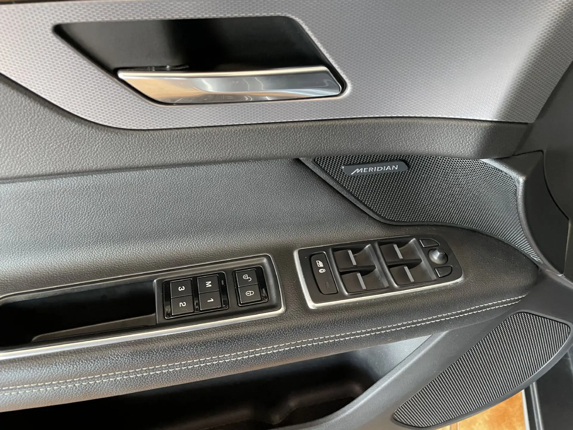 Jaguar XF 2.0 D R-Sport Aut. 10