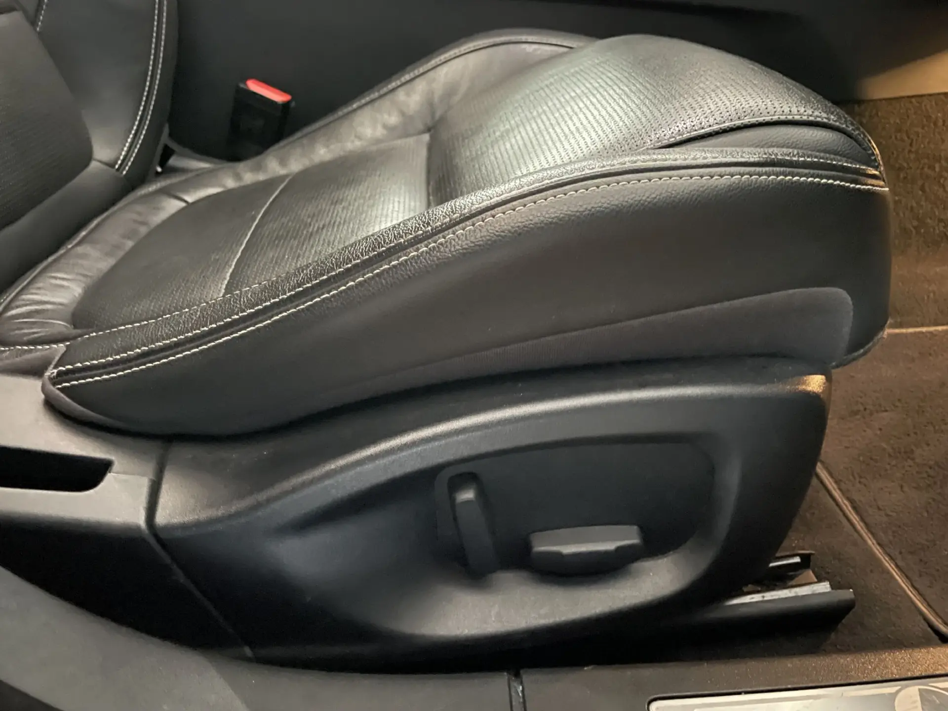 Jaguar XF 2.0 D R-Sport Aut. 39