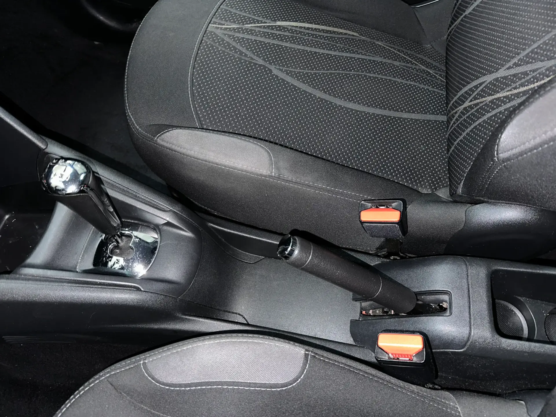 Peugeot 2008 1.2 PureTech Style 13