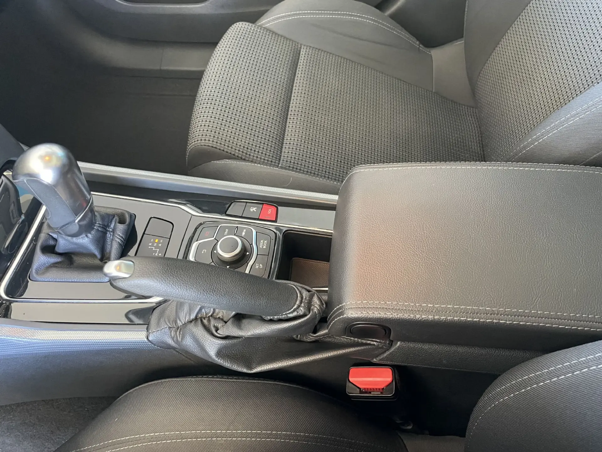 Peugeot 508 SW 1.6 e-HDi Allure 2-Tronic J18 19