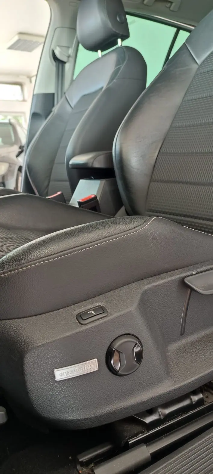 Volkswagen Golf Variant 2.0 TDi Highline 108g 12