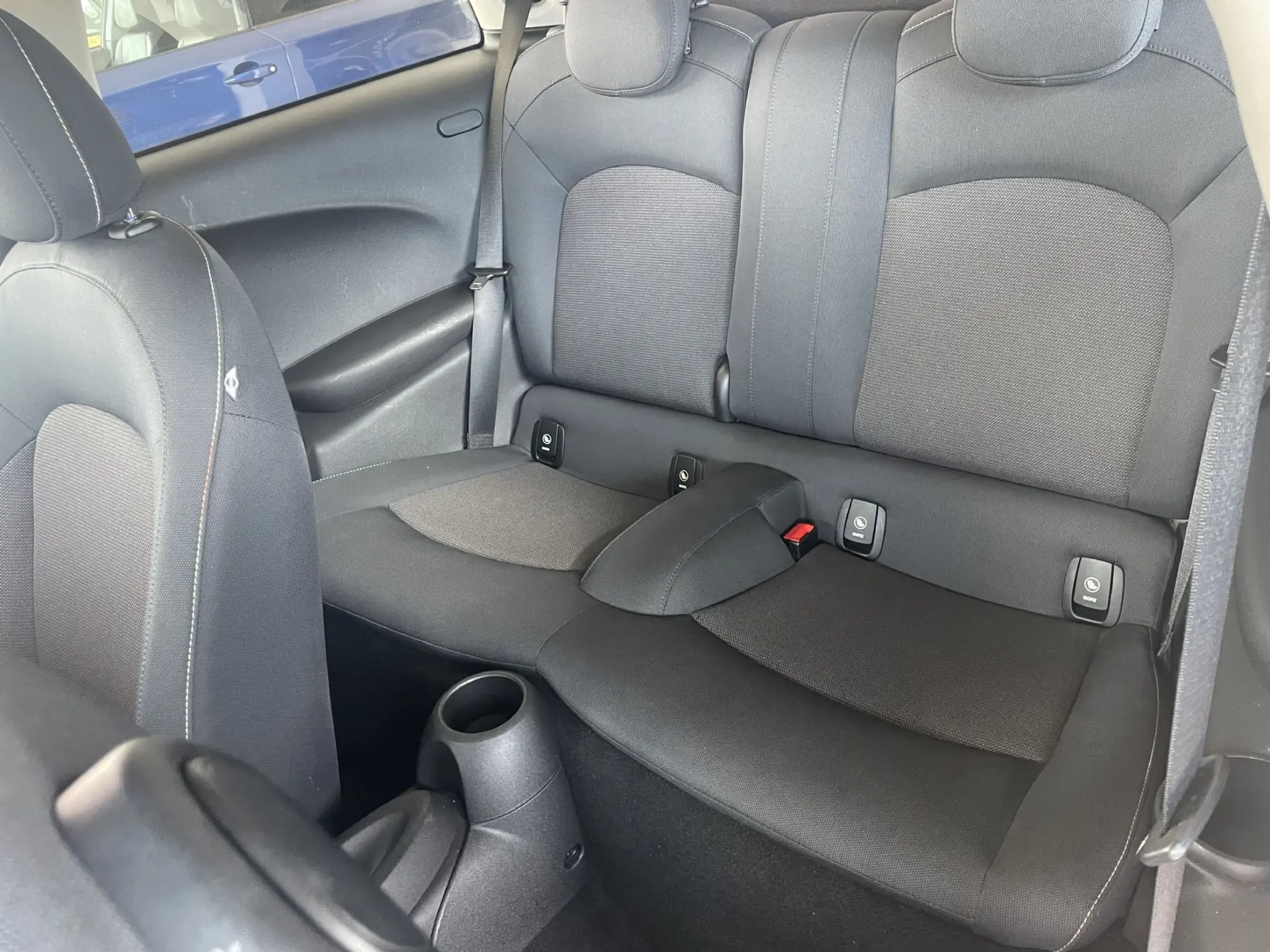 MINI 3 Portas One D 21