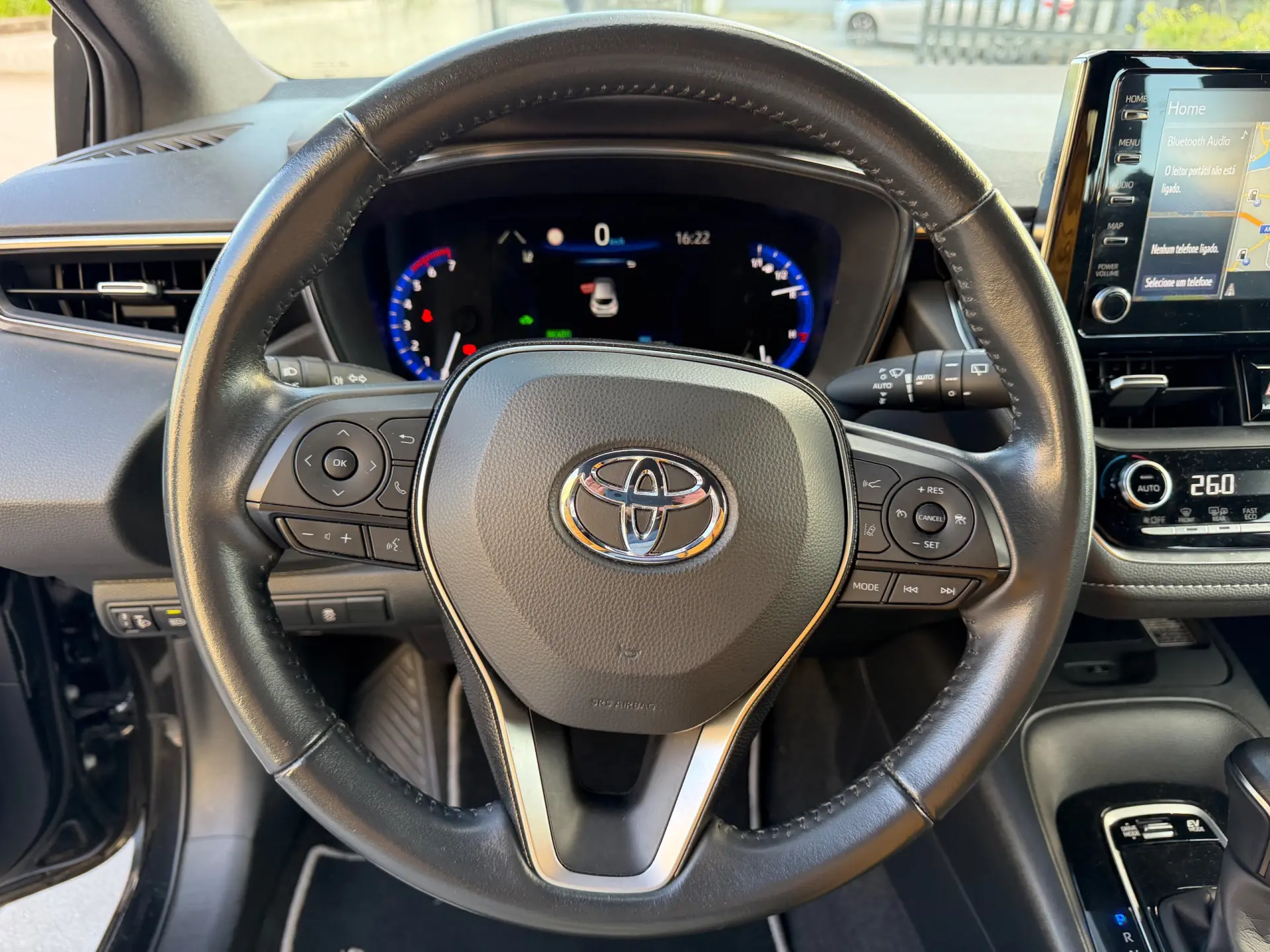 Toyota Corolla 1.8 Hybrid Exclusive 11