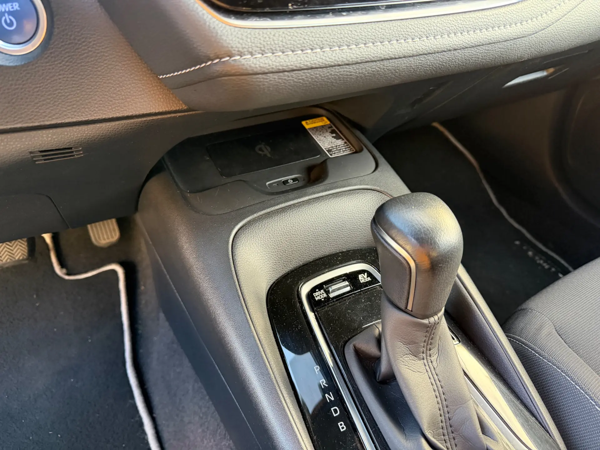 Toyota Corolla 1.8 Hybrid Exclusive 8