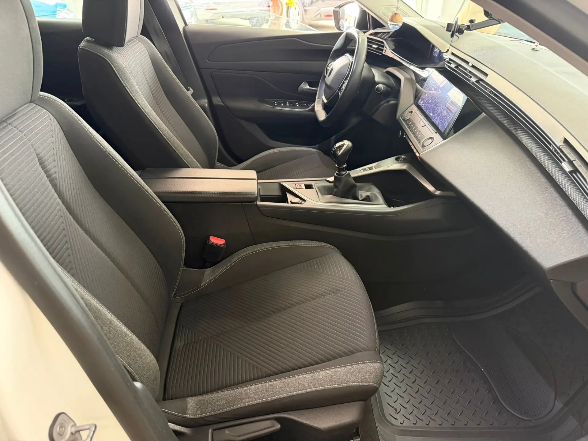 Peugeot 308 1.5 BlueHDi Allure Pack 15