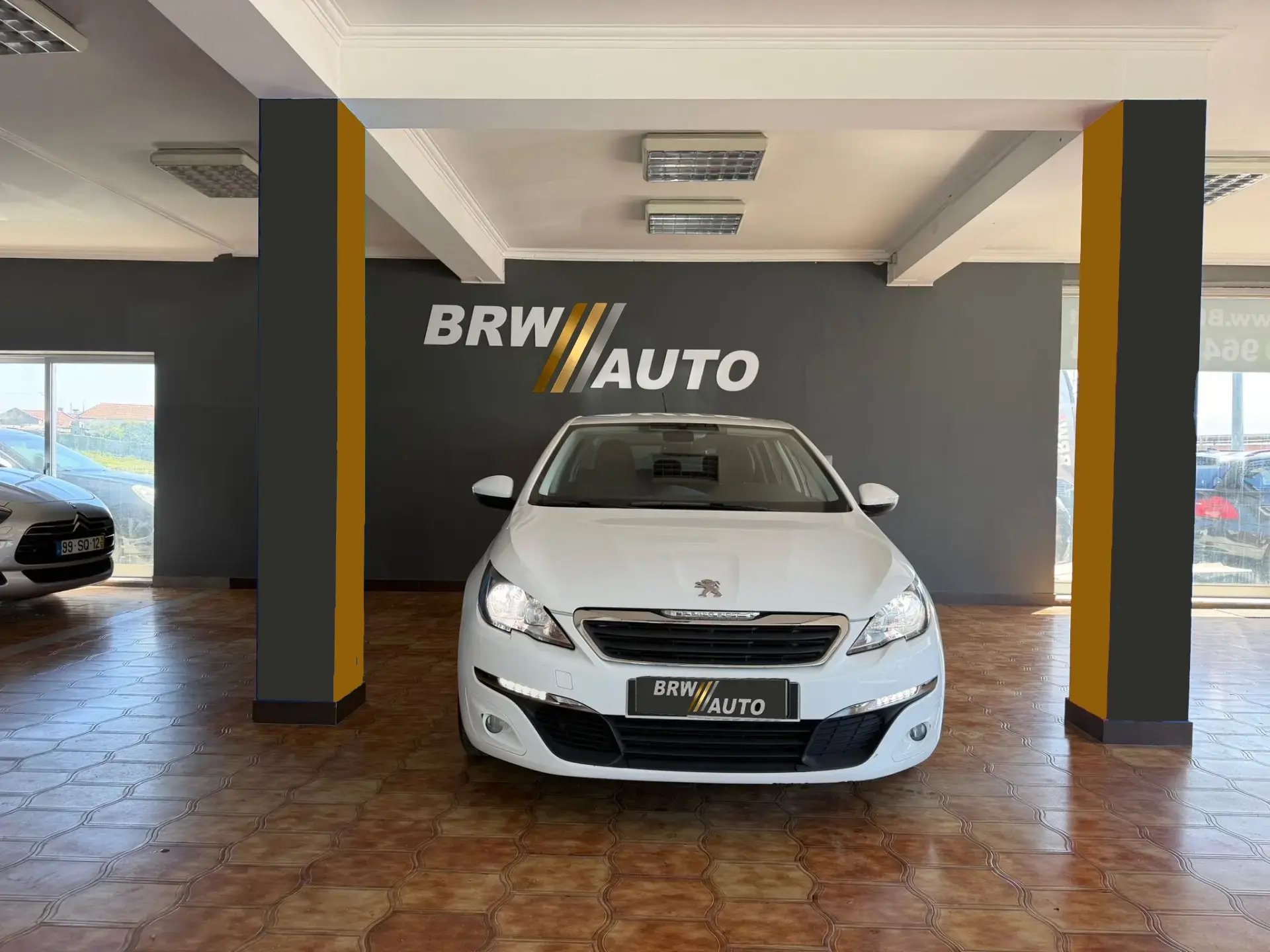 Peugeot 308 SW BlueHDi 100 Stop & Start Nível 1 Business-Line 7