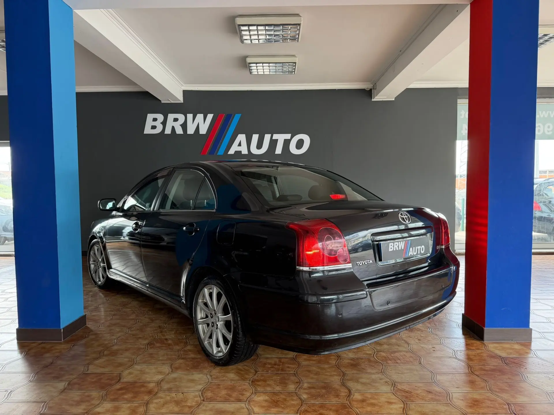 Toyota Avensis LB 2.0 D-4D Sol 2
