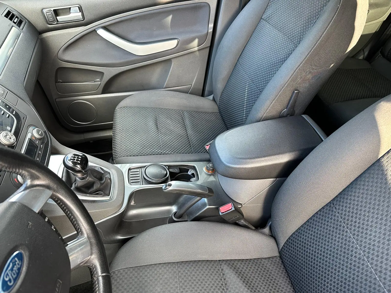 Ford C-Max 1.6 TDCi Titanium 8