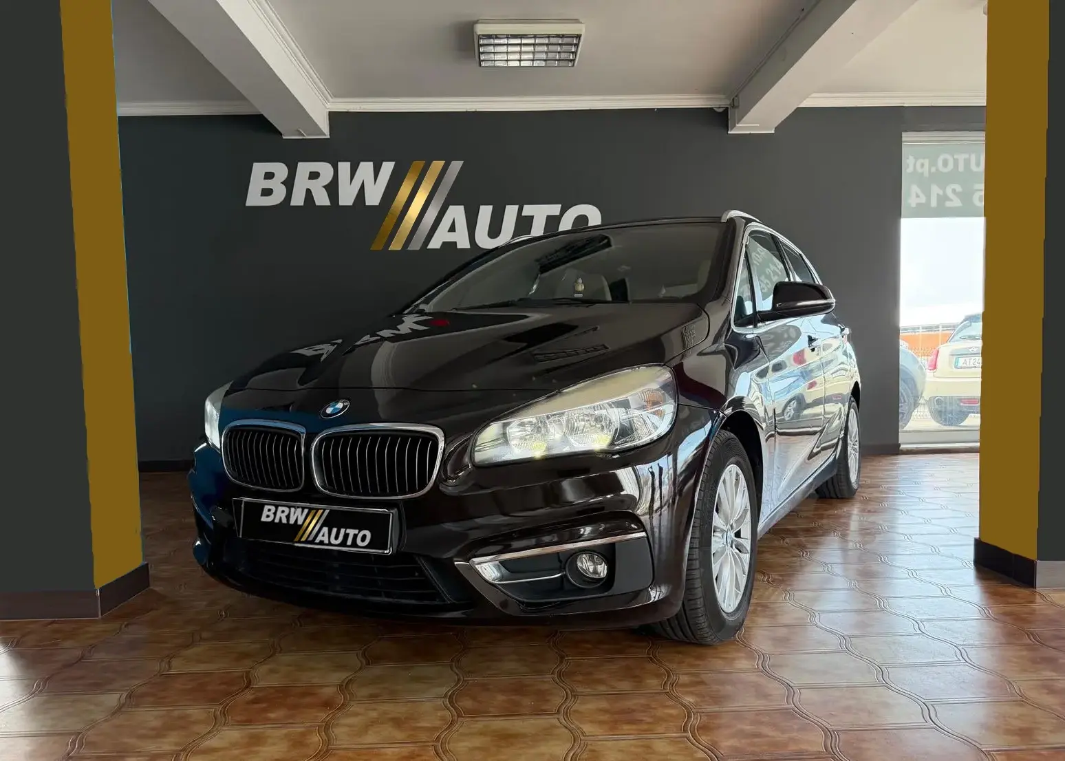 BMW 216 Active Tourer d Line Luxury 1