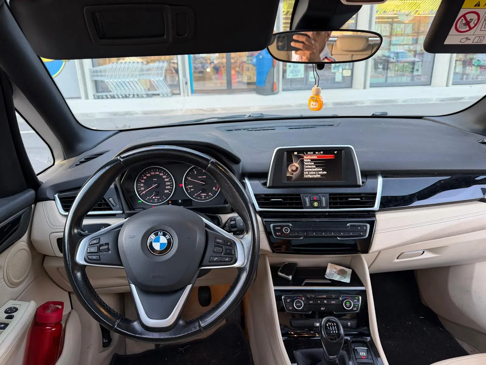 BMW 216 Active Tourer d Line Luxury 13