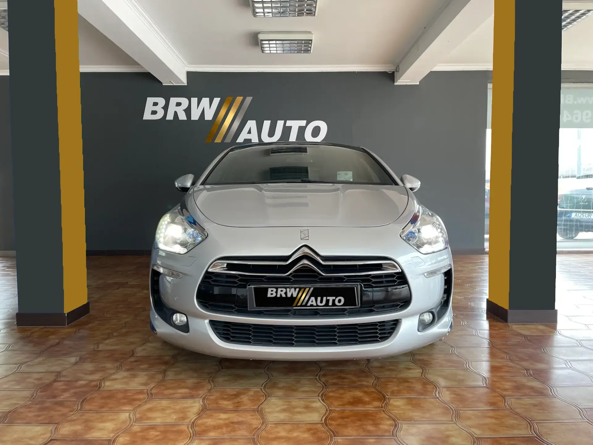 DS DS5 2.0 Hybrid4 Sport Chic 8
