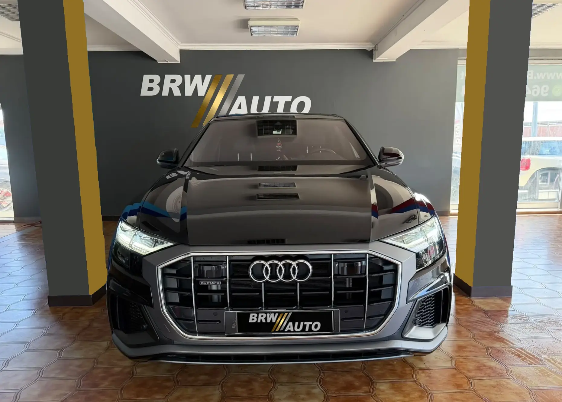 Audi Q8 55 TFSIe quattro Tiptronic 3