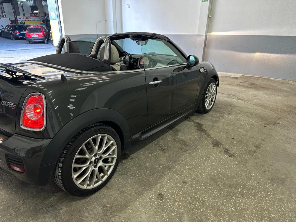MINI John Cooper Works S Roadster 11