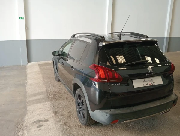 Peugeot 2008 null 4