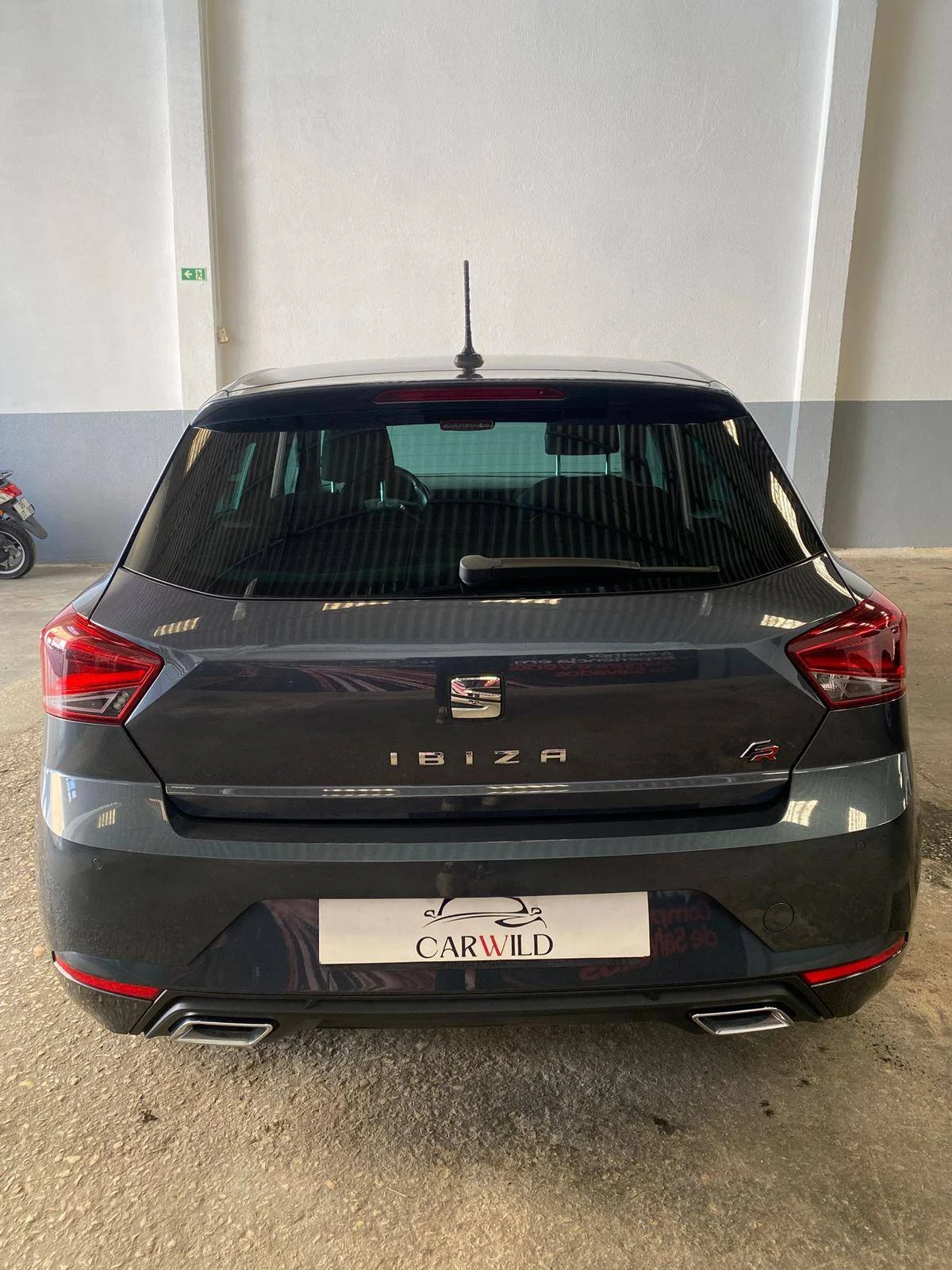SEAT Ibiza FR 1.0 6