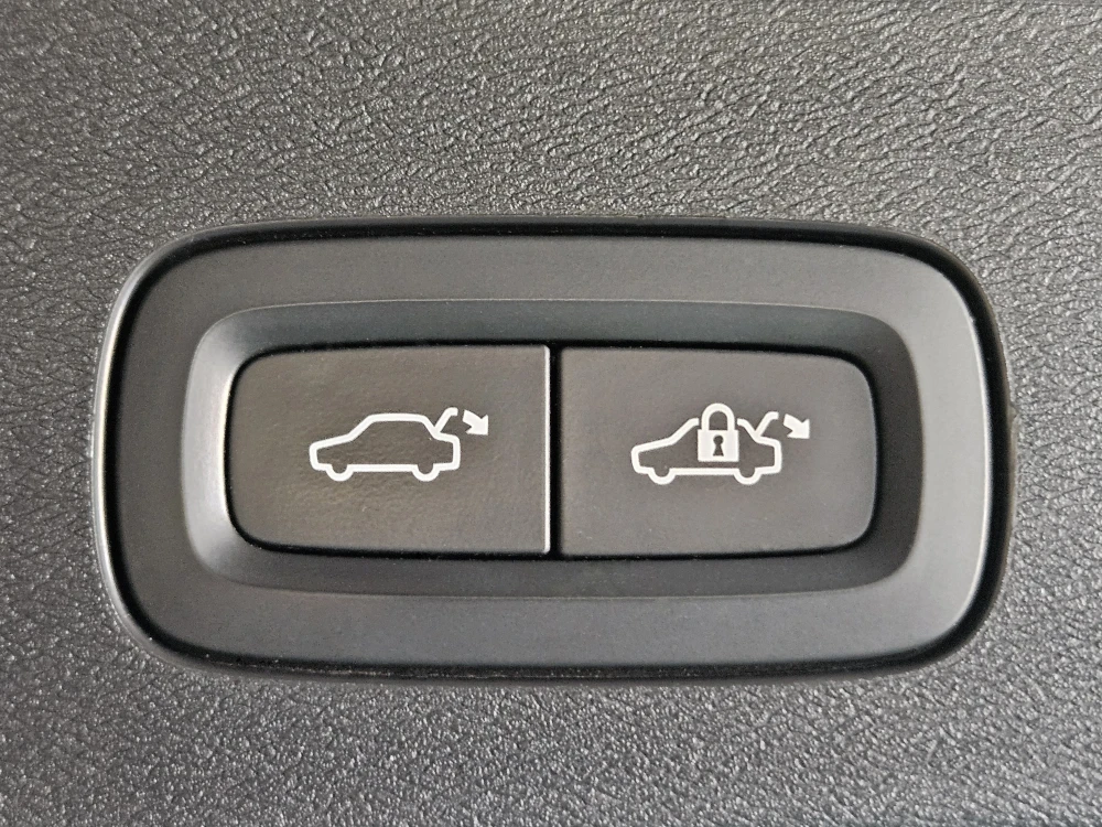 Volvo V60 2.0 D4 INSCRIPTION GEARTRONIC 28