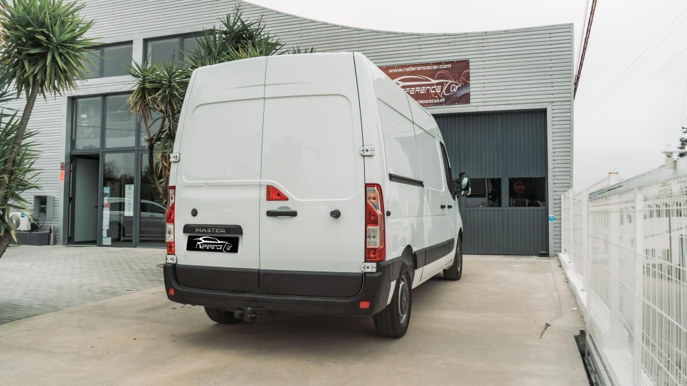 Renault Master 2.3 DCI L2H2 2