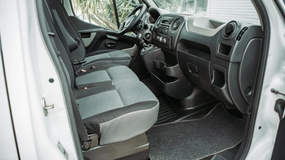 Renault Master 2.3 DCI L2H2 9