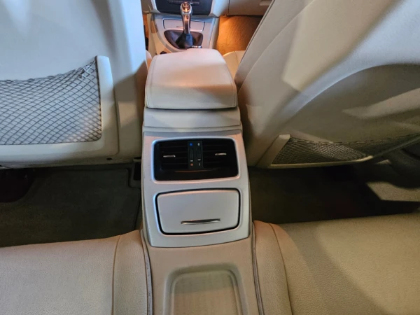 BMW 320 i Cabrio 25