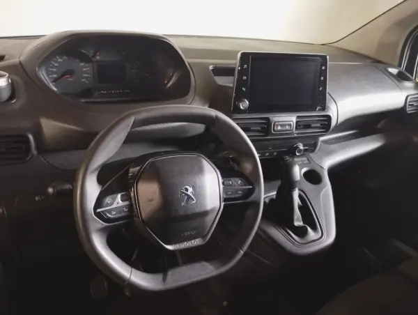 Peugeot Partner 1.5 Blue-HDI Premiun 3Lug 7