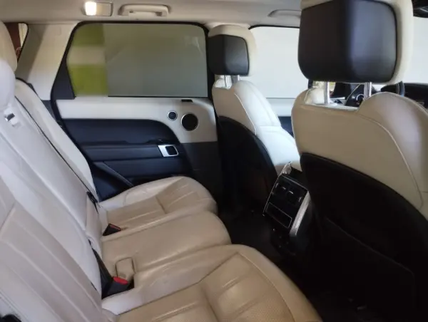 Land Rover Range Rover Sport P400e HSE Plug-In 9