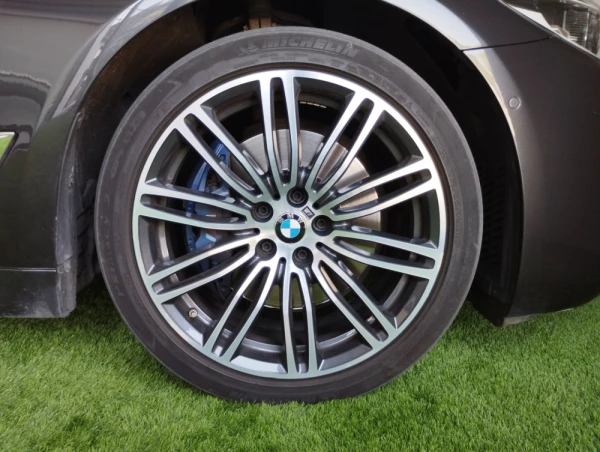 BMW 525 d Pack M Auto 27