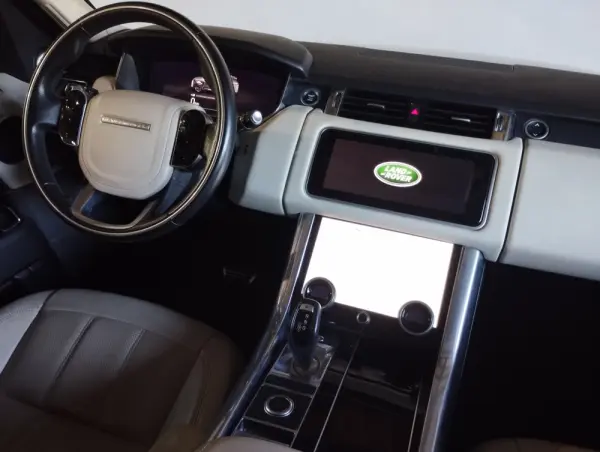 Land Rover Range Rover Sport P400e HSE Plug-In 15