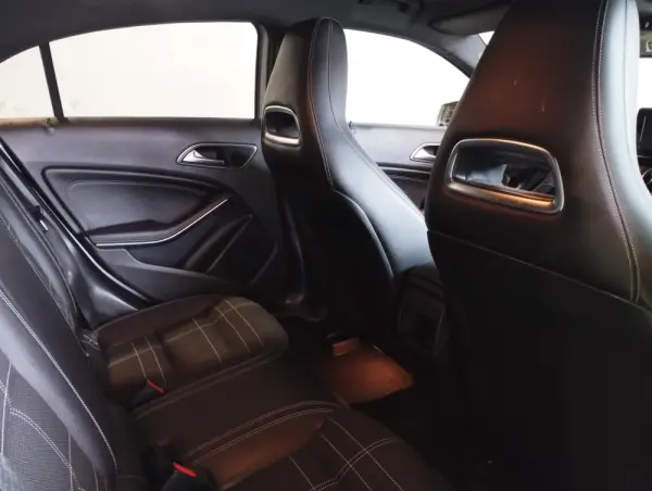 Mercedes-Benz A 180 1.5 CDI BE Urban 9