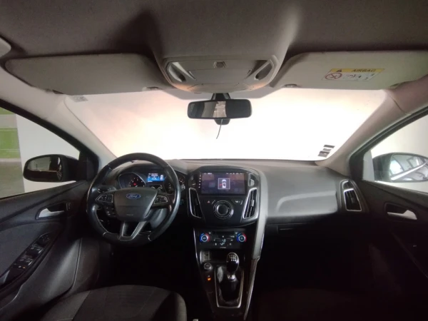 Ford Focus 1.5 TDCi Titanium 10