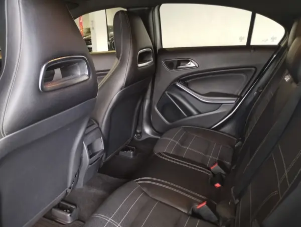 Mercedes-Benz A 180 1.5 CDI BE Urban 14