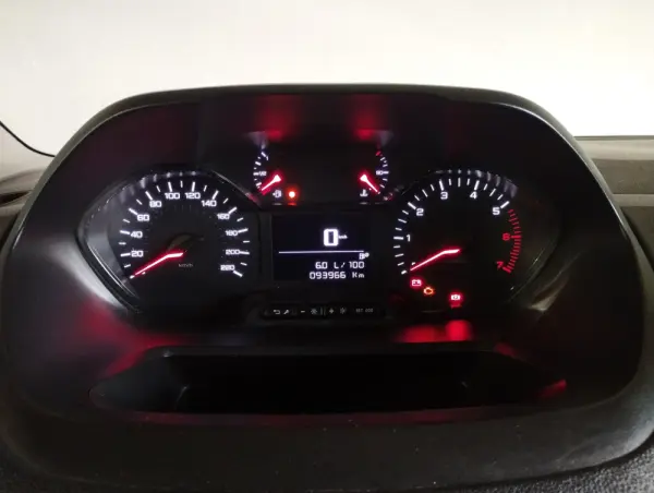 Peugeot Partner 1.5 Blue-HDI Premiun 3Lug 11