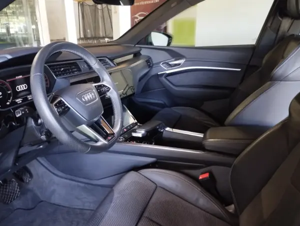Audi e-tron Sportback 55 quattro S line 13