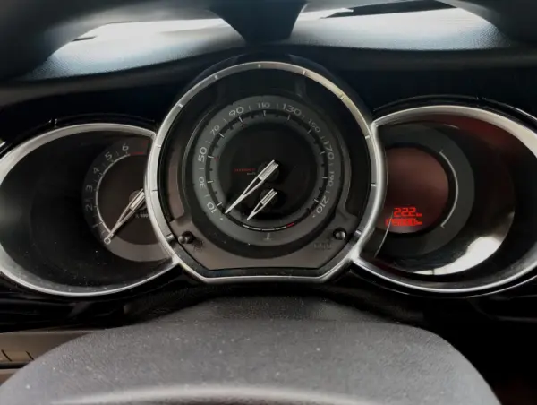 Citroën DS3 1.4 VTI Sport Chic 11