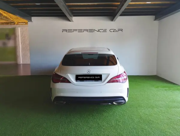 Mercedes-Benz CLA 200 Shooting Brake AMG Line 4
