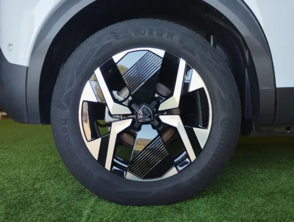 Peugeot 2008 e-2008 50 kWh Allure 29