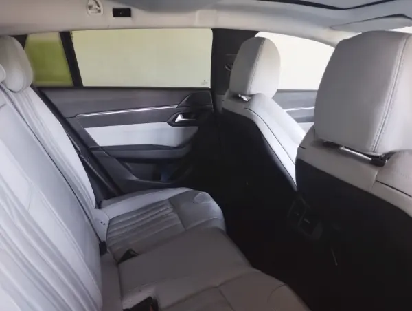 Peugeot 508 SW 1.6 Hybrid Allure e-EAT8 9