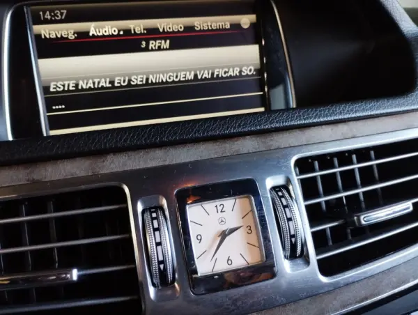 Mercedes-Benz E 300 Bluetec Hybrid Avantgarde 15