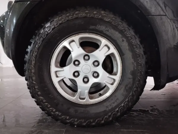 Mitsubishi Pajero (V60) 3.2 DiD 5