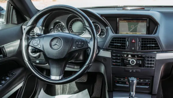 Mercedes-Benz E 250 CDI COUPE AVANTGARD 9