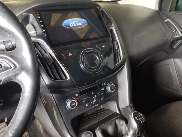 Ford Focus 1.5 TDCi Titanium 16