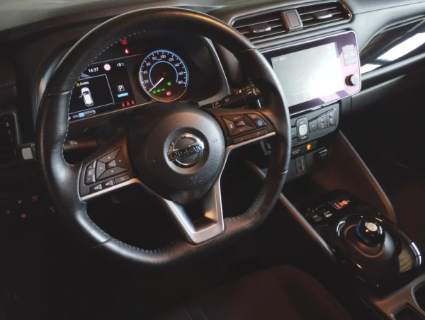 Nissan Leaf N-CONNECTA 15