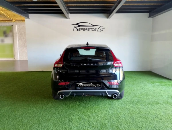 Volvo V40 2.0 D2 R-Design 4