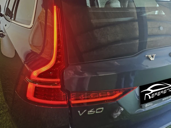 Volvo V60 2.0 D4 INSCRIPTION GEARTRONIC 25